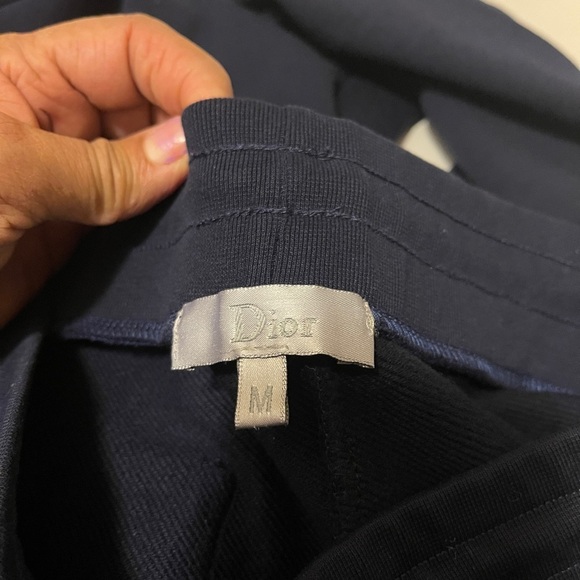 Navy blue sweatpants Medium fits perfectly front with signature logo and label - Picture 5 of 16